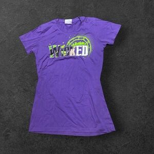 Wicked women’s small green for good tee